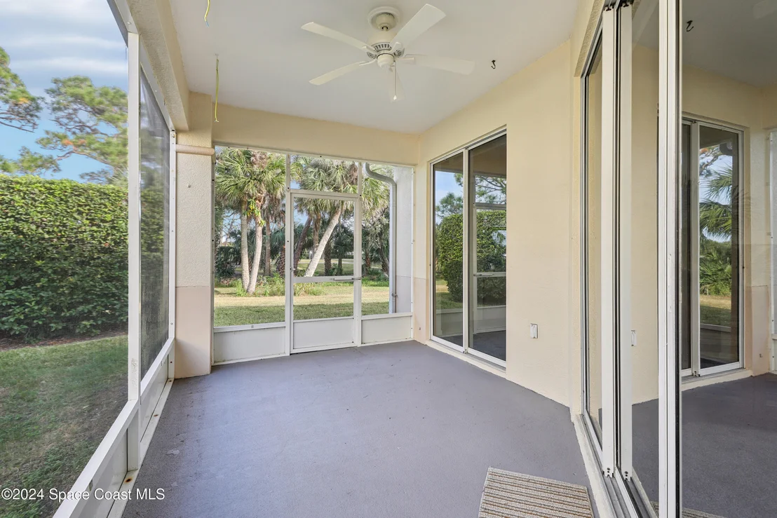 Photo of 1969 Golf Vista Boulevard