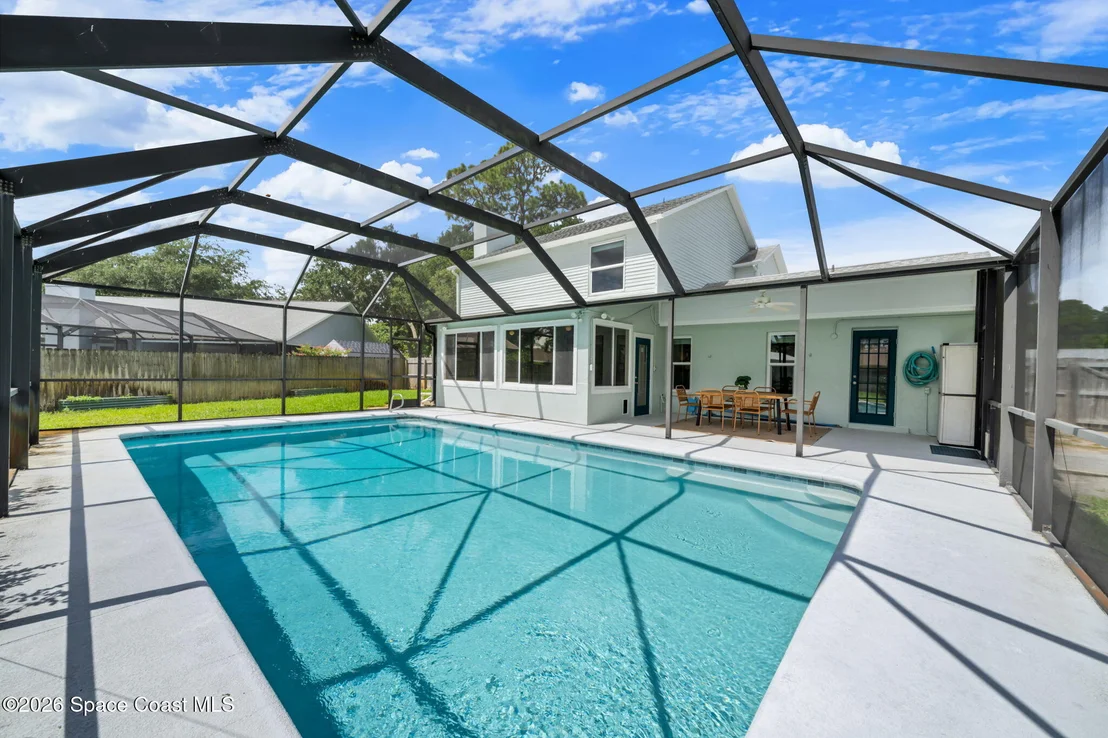 Photo of 4875 Winchester Drive