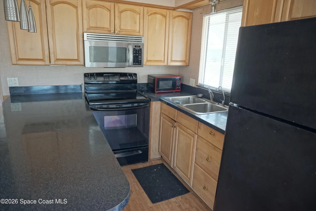 Photo of 2339 Royal Palm Drive NE