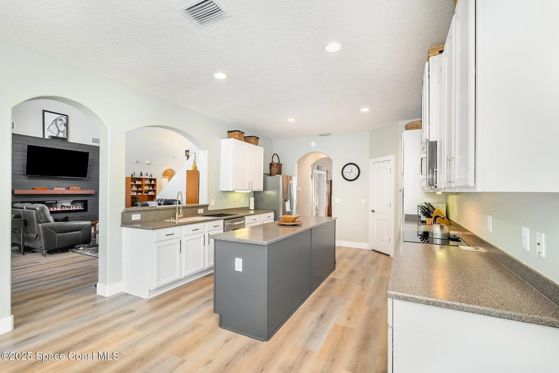 Photo of 330 Chennault Lane