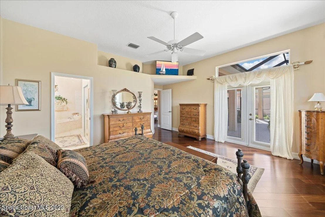 Photo of 937 Palm Brook Drive