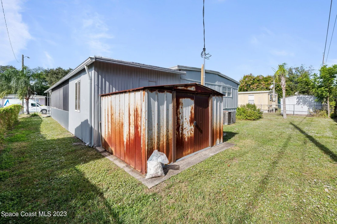 Photo of 1162 Luther Drive