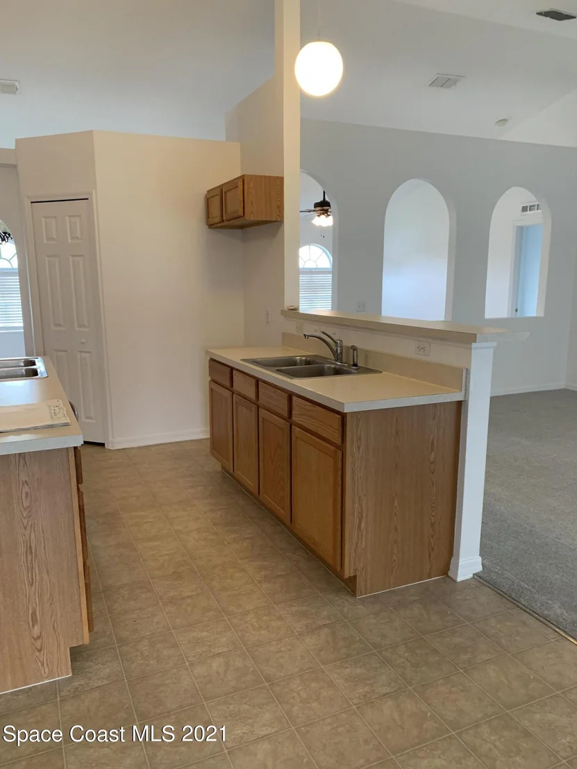 Photo of 721 Amor Drive