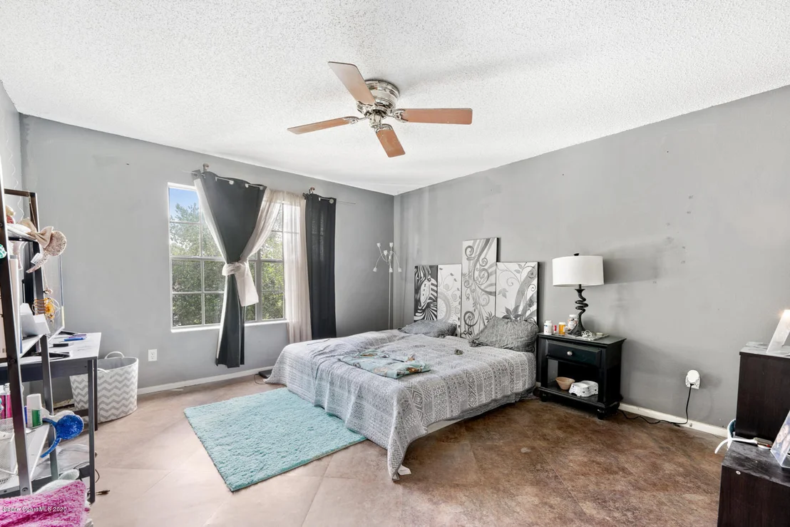 Photo of 1429 Century Oak Drive