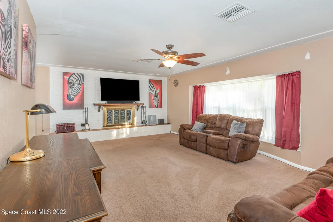 Photo of 384 Chester Drive