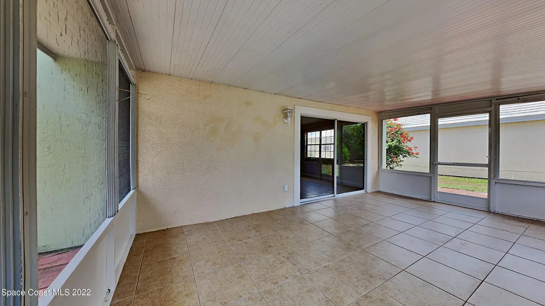 Photo of 874 Wateroak Drive NE