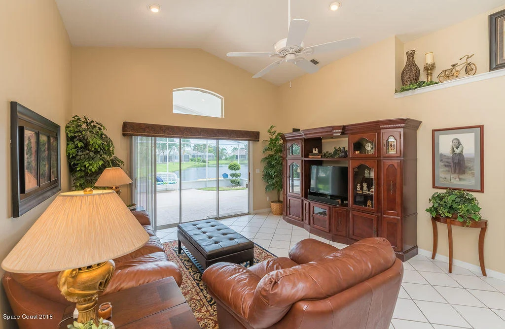 Photo of 1052 Fieldstone Drive