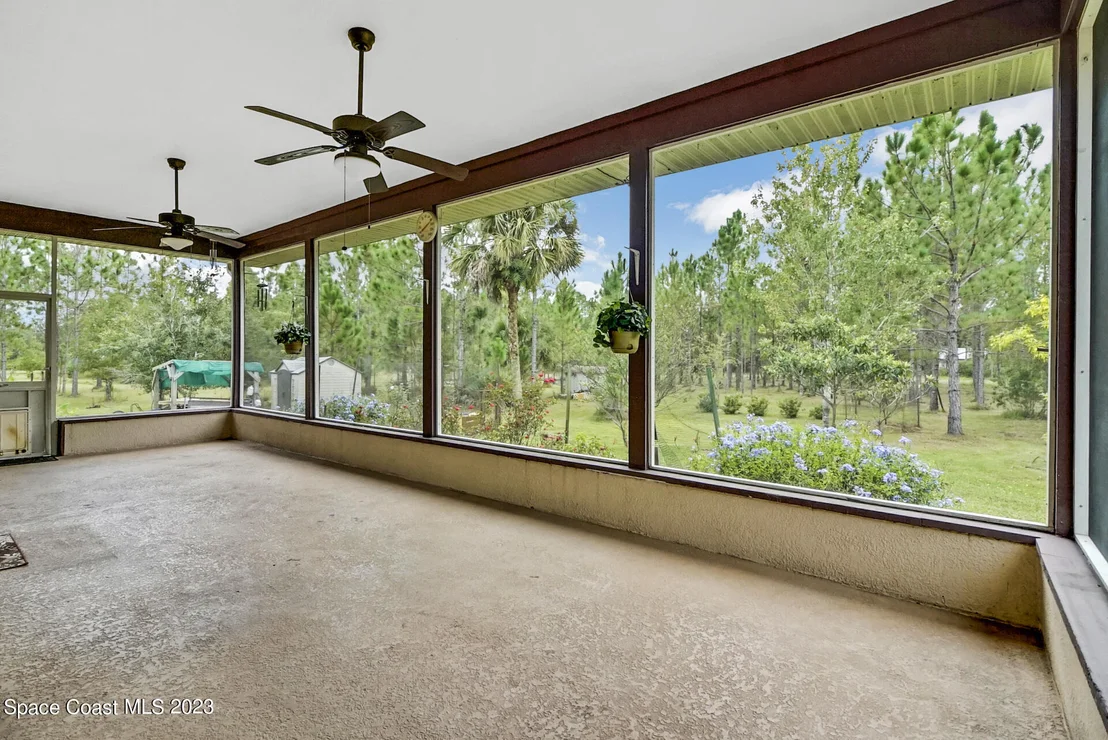 Photo of 1001 Shellcracker Road
