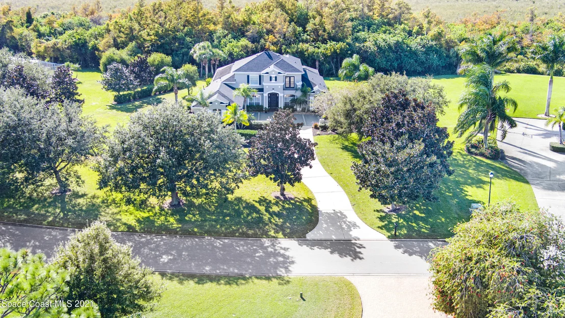 Photo of 882 Oak Park Drive