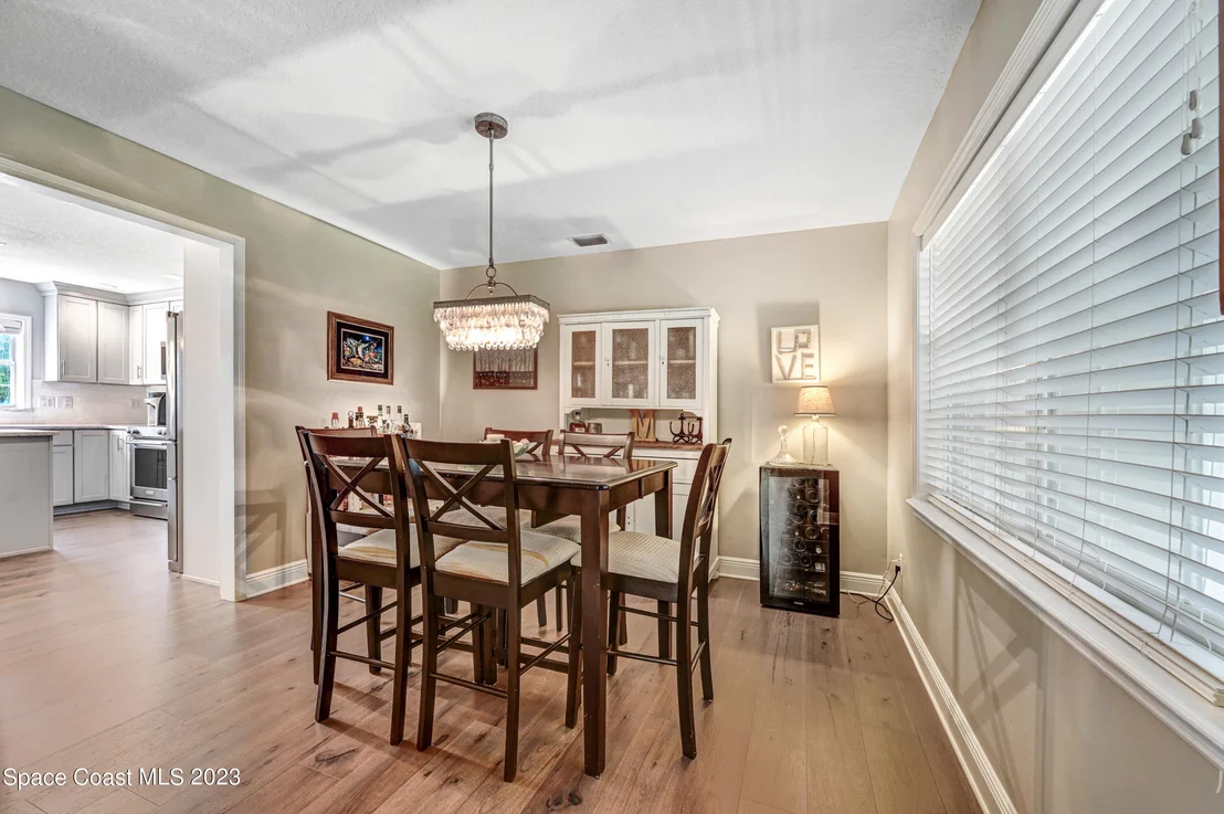 Photo of 2225 Royal Oaks Drive