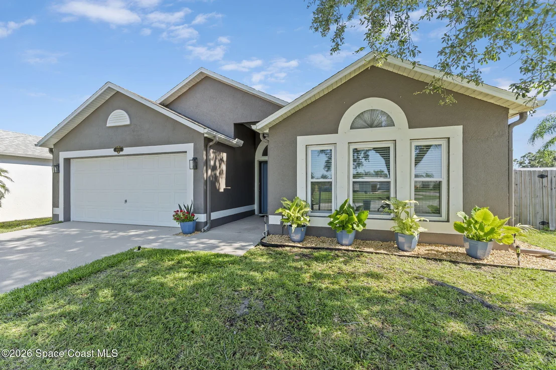 Photo of 4600 Radford Lane
