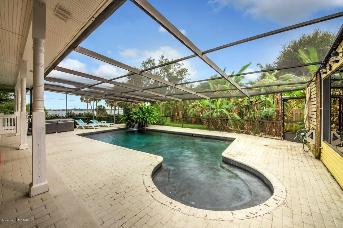 Photo of 1511 Rockledge Drive