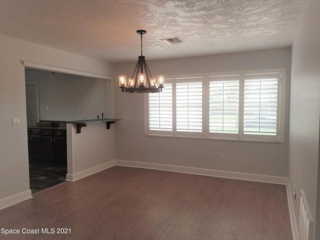 Photo of 485 Temple Street