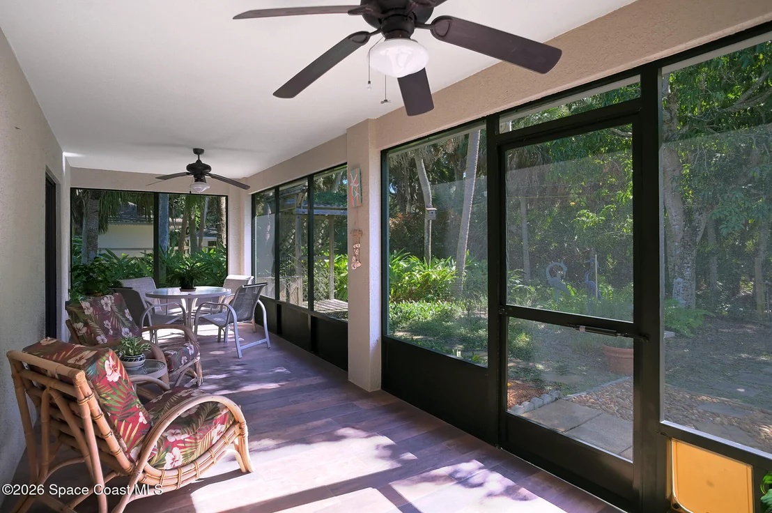 Photo of 305 Pelican Drive