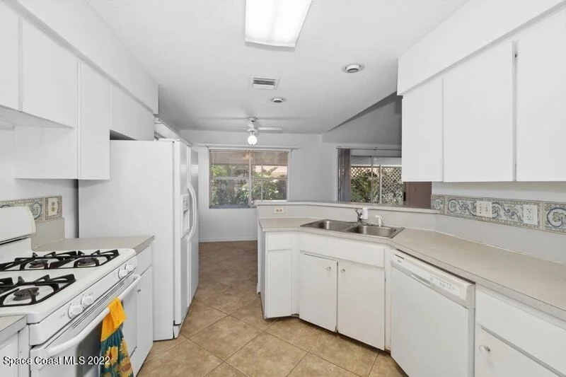 Photo of 1357 Heritage Acres Boulevard