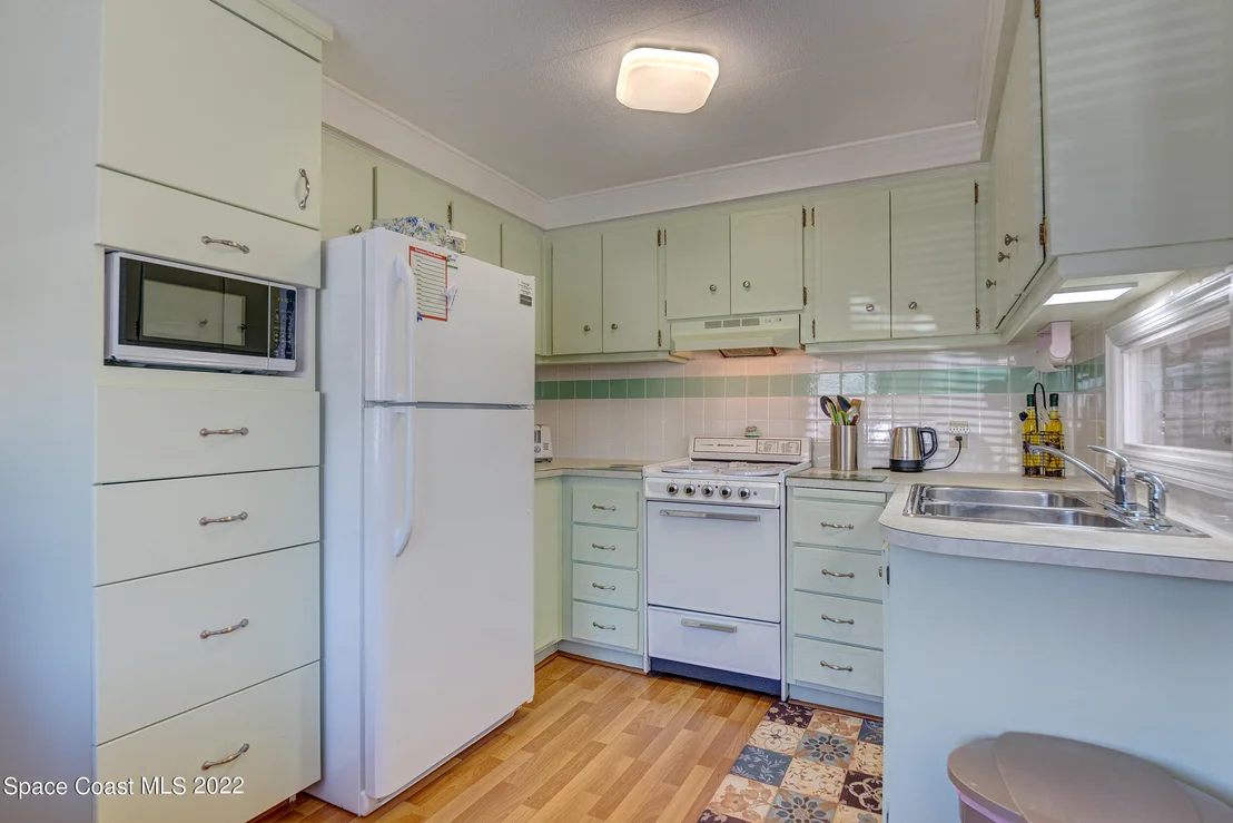 Photo of 6879 Aster Drive
