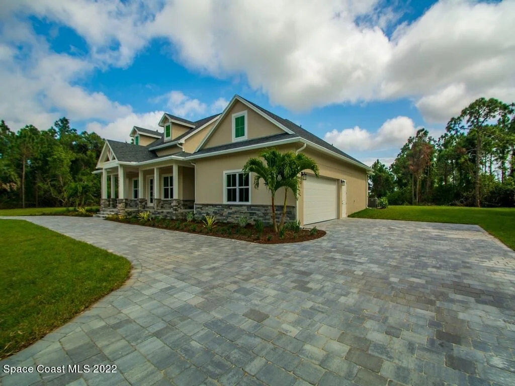Photo of 7035 Indian River Boulevard