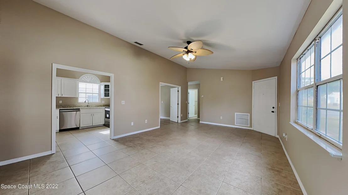 Photo of 874 Wateroak Drive NE