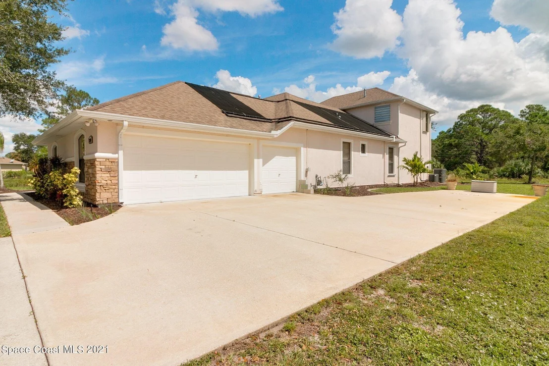 Photo of 2149 Windbrook Drive