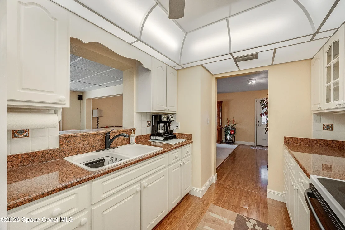 Photo of 986 Sarno Road