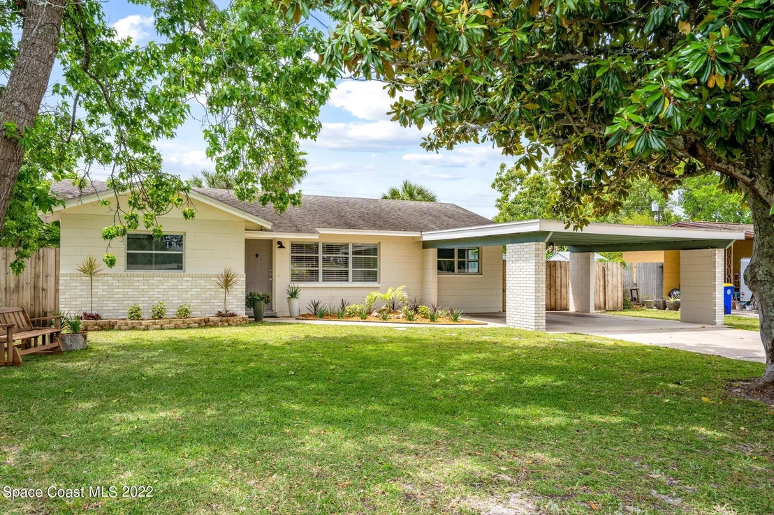 Photo of 973 Cardon Drive