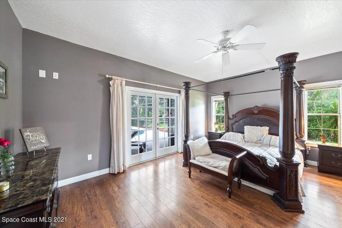 Photo of 772 Lake Drive