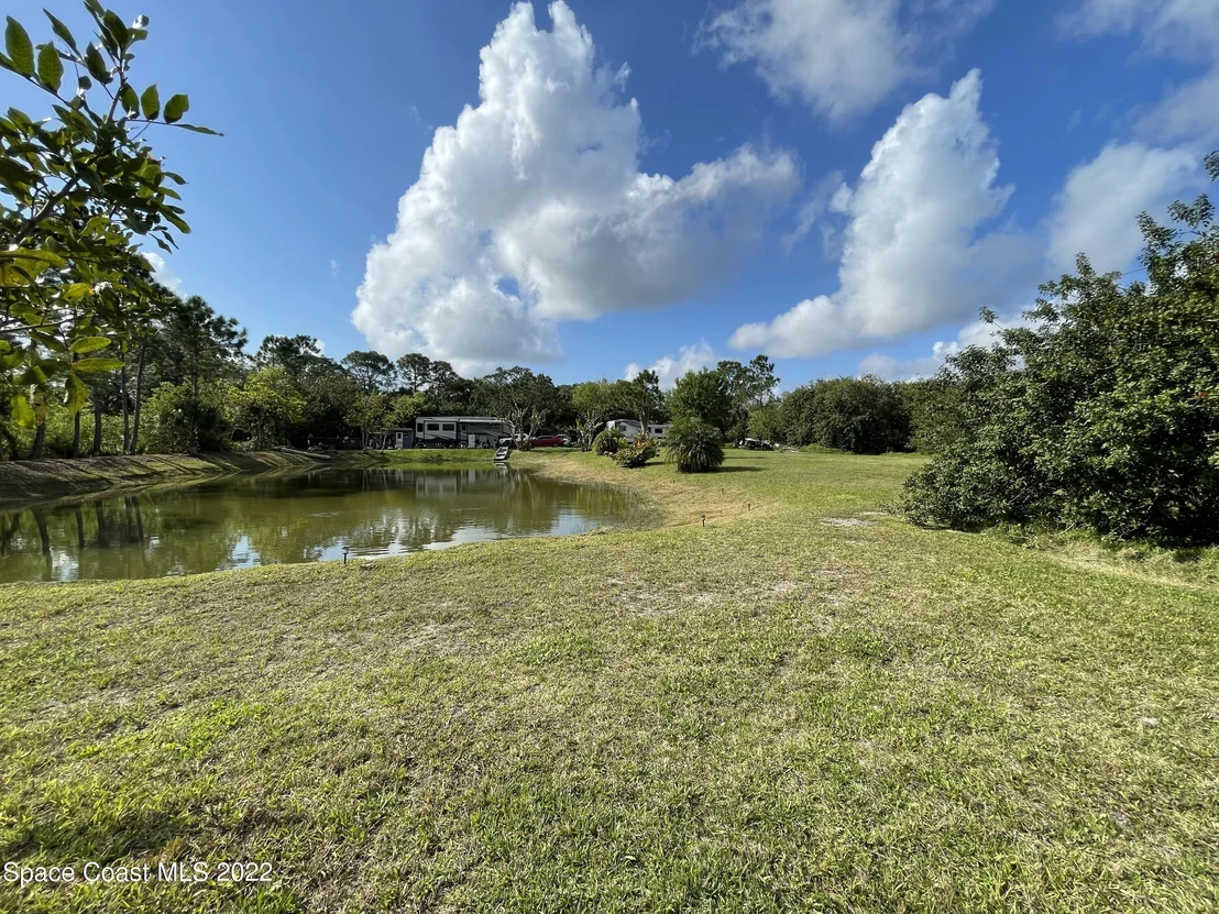 Photo of 2550 Grant Road