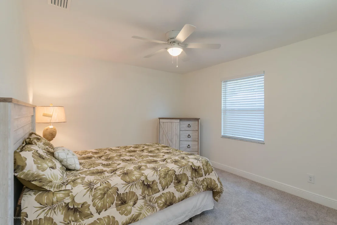 Photo of 7780 Sheridan Road