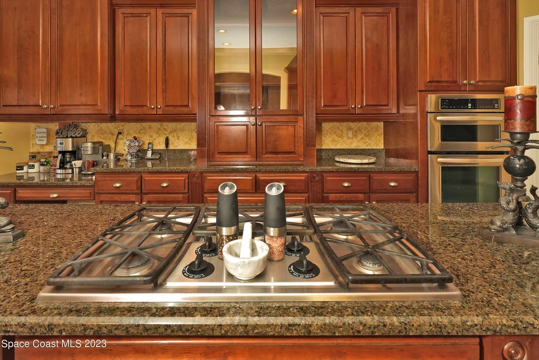 Photo of 2217 Royal Oaks Drive