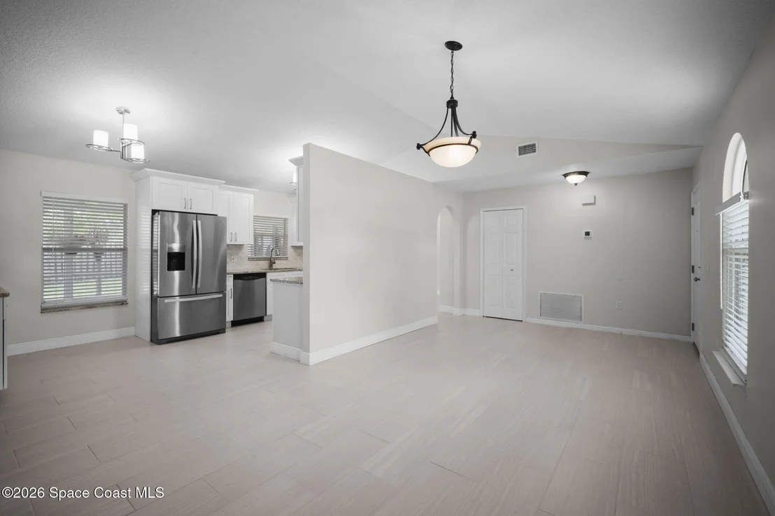 Photo of 2055 Allegheny Circle