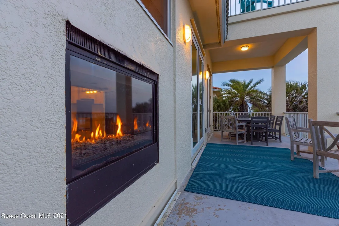 Photo of 735 Beach Street