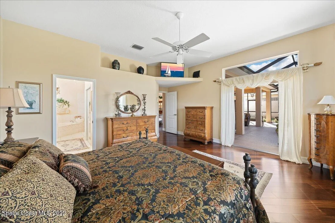 Photo of 937 Palm Brook Drive