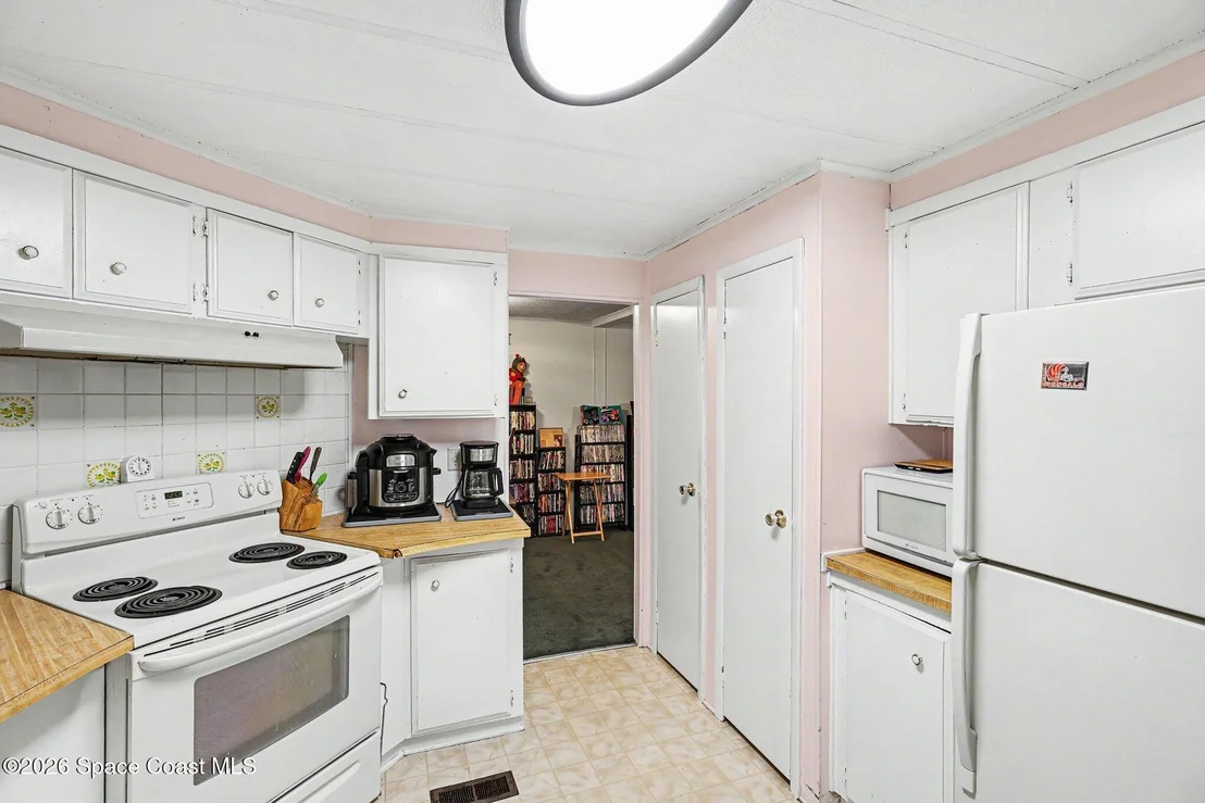 Photo of 548 Marnie Circle