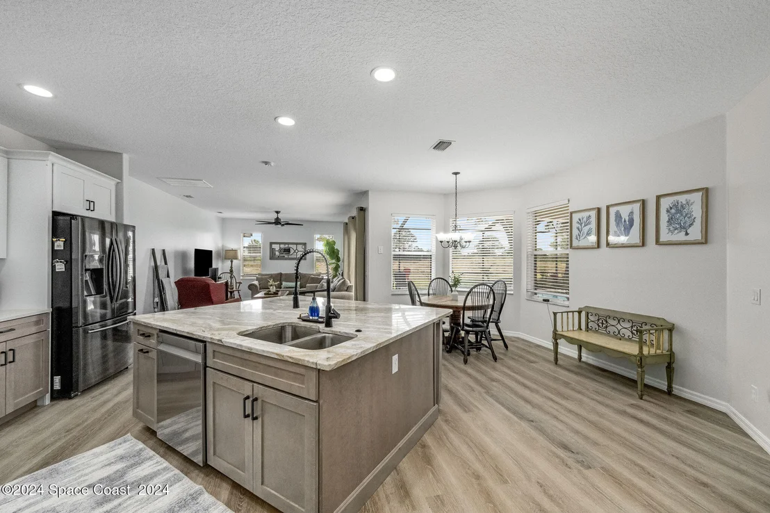 Photo of 1948 Windbrook Drive