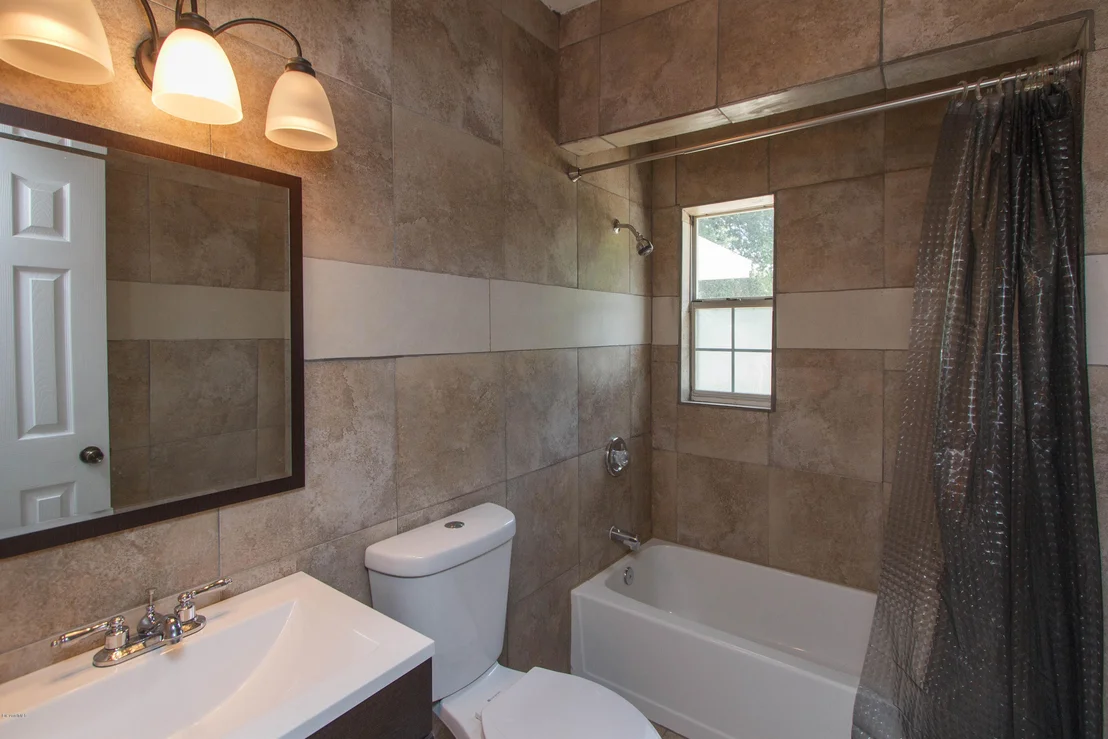 Photo of 128 S Indian Circle
