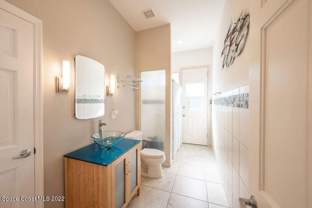 Photo of 460 Lanternback Island Drive