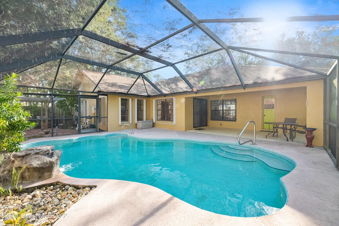 Photo of 4280 Silver Lake Drive