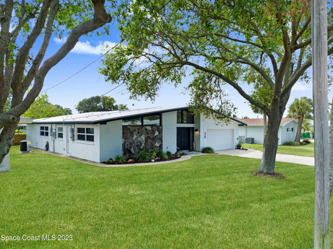 Photo of 30 Westview Lane
