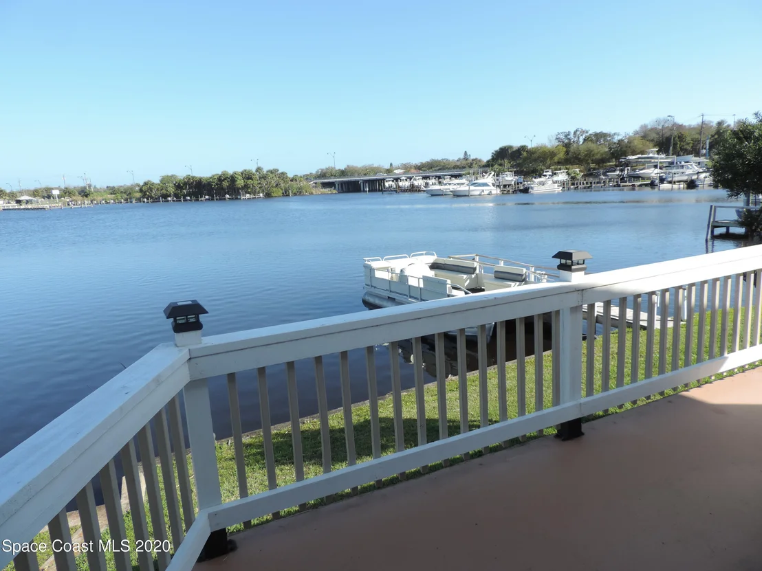 Photo of 3034 Indian River Drive NE