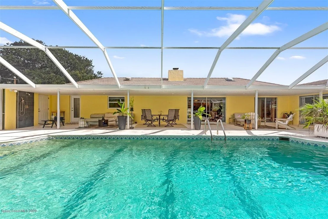 Photo of 705 Hibiscus Trail