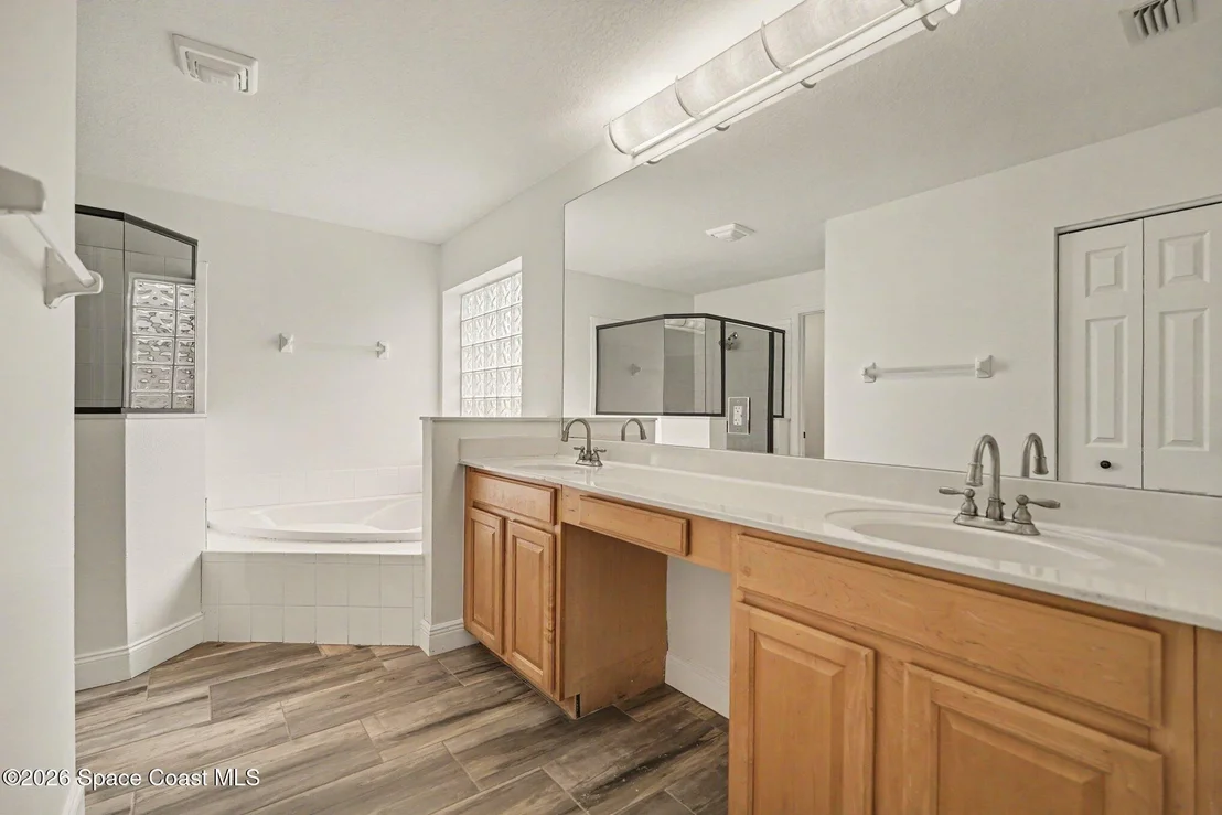 Photo of 2693 Bradfordt Drive