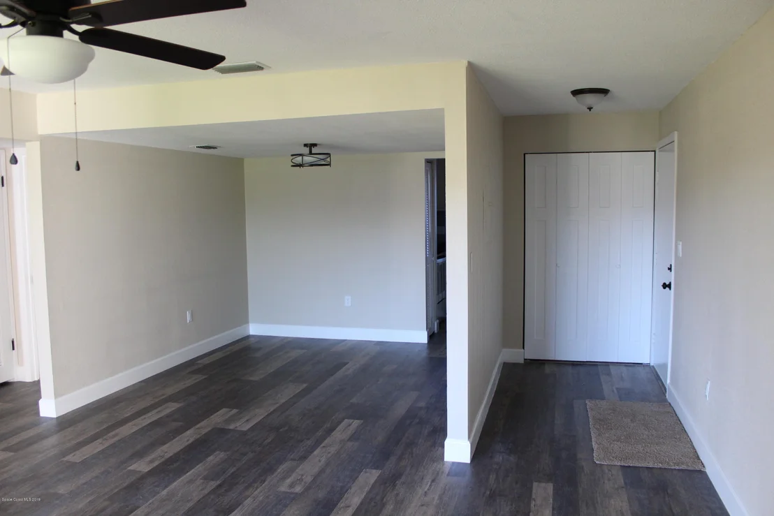 Photo of Unit 4 at 2500 Eagle Drive