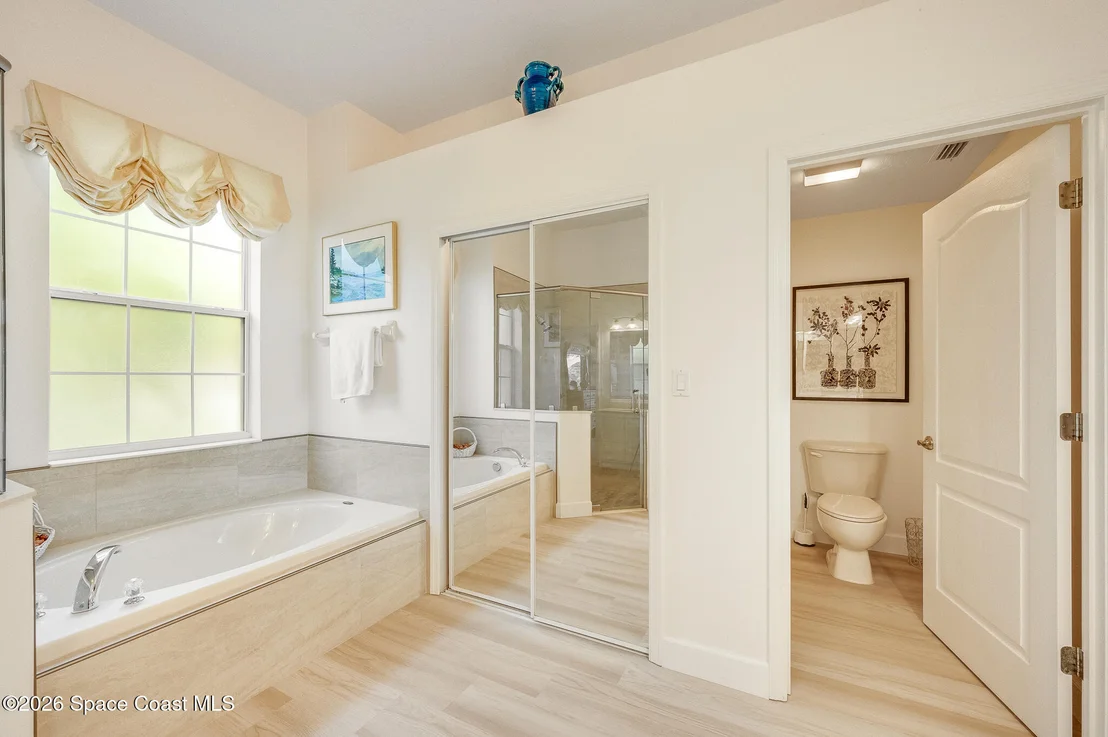 Photo of 241 Devlin Court SE