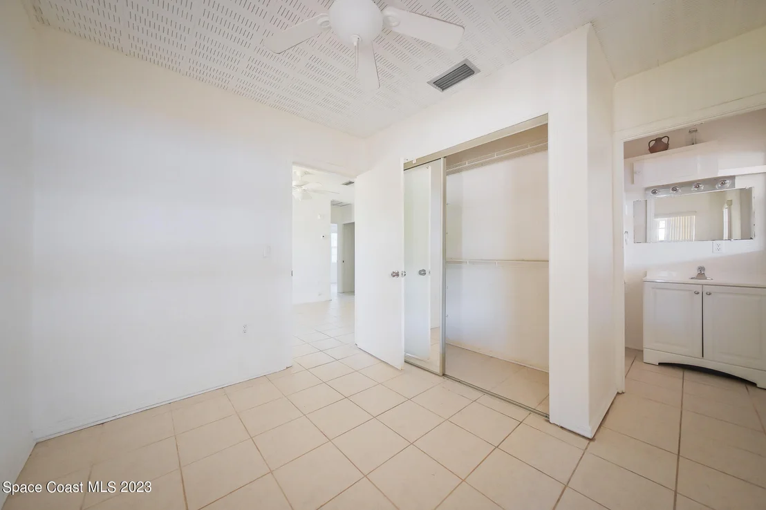 Photo of 1529 Mac Arthur Lane