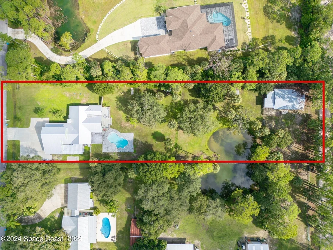 Photo of 3893 Burton Road
