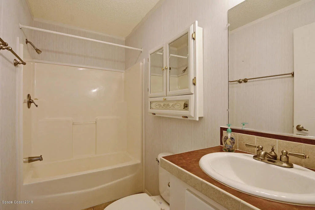 Photo of 7585 Agawam Road
