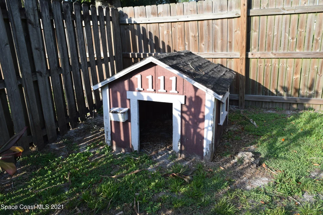 Photo of 1111 Grapefruit Road SE