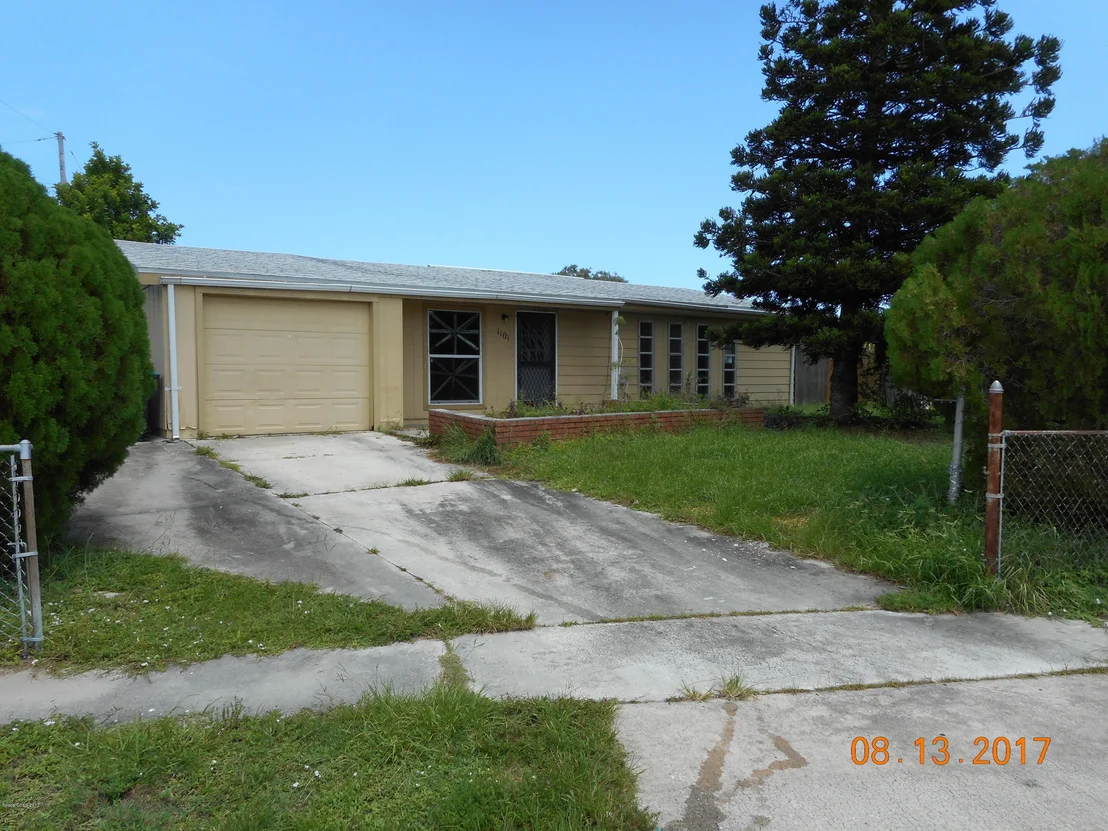 Photo of 1101 Cable Lane NE