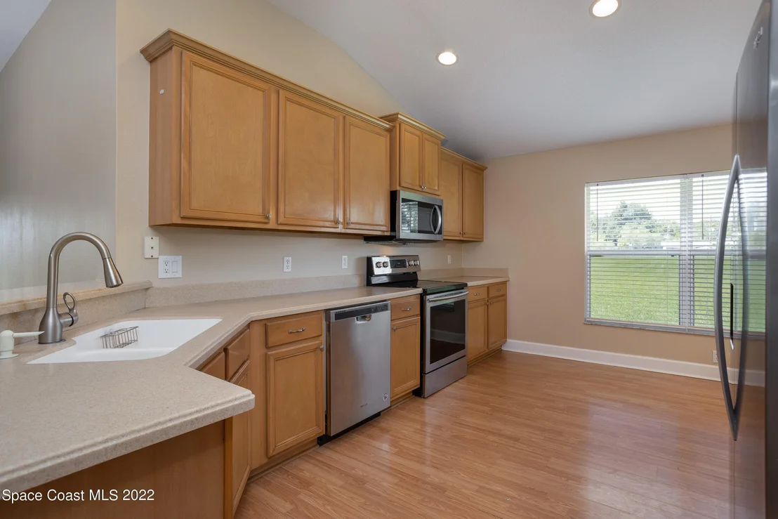 Photo of 2400 Bridgeport Circle