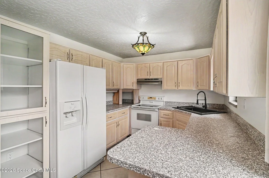 Photo of 5963 Lord Street